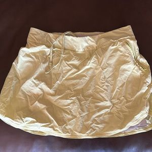 Outdoor Voices skort size small